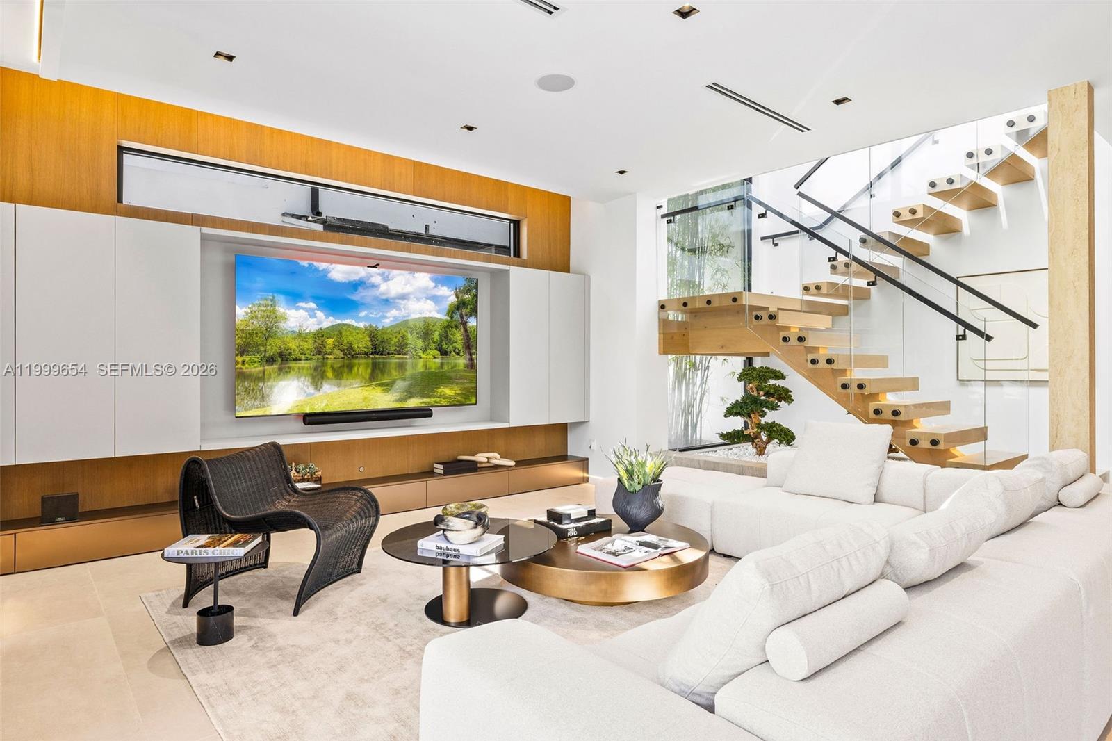 325 W 63rd St Miami Beach, FL 33141