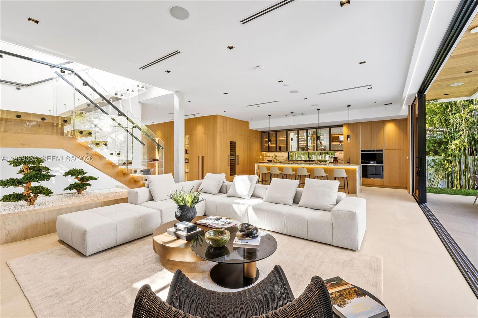 325 W 63rd St Miami Beach, FL 33141