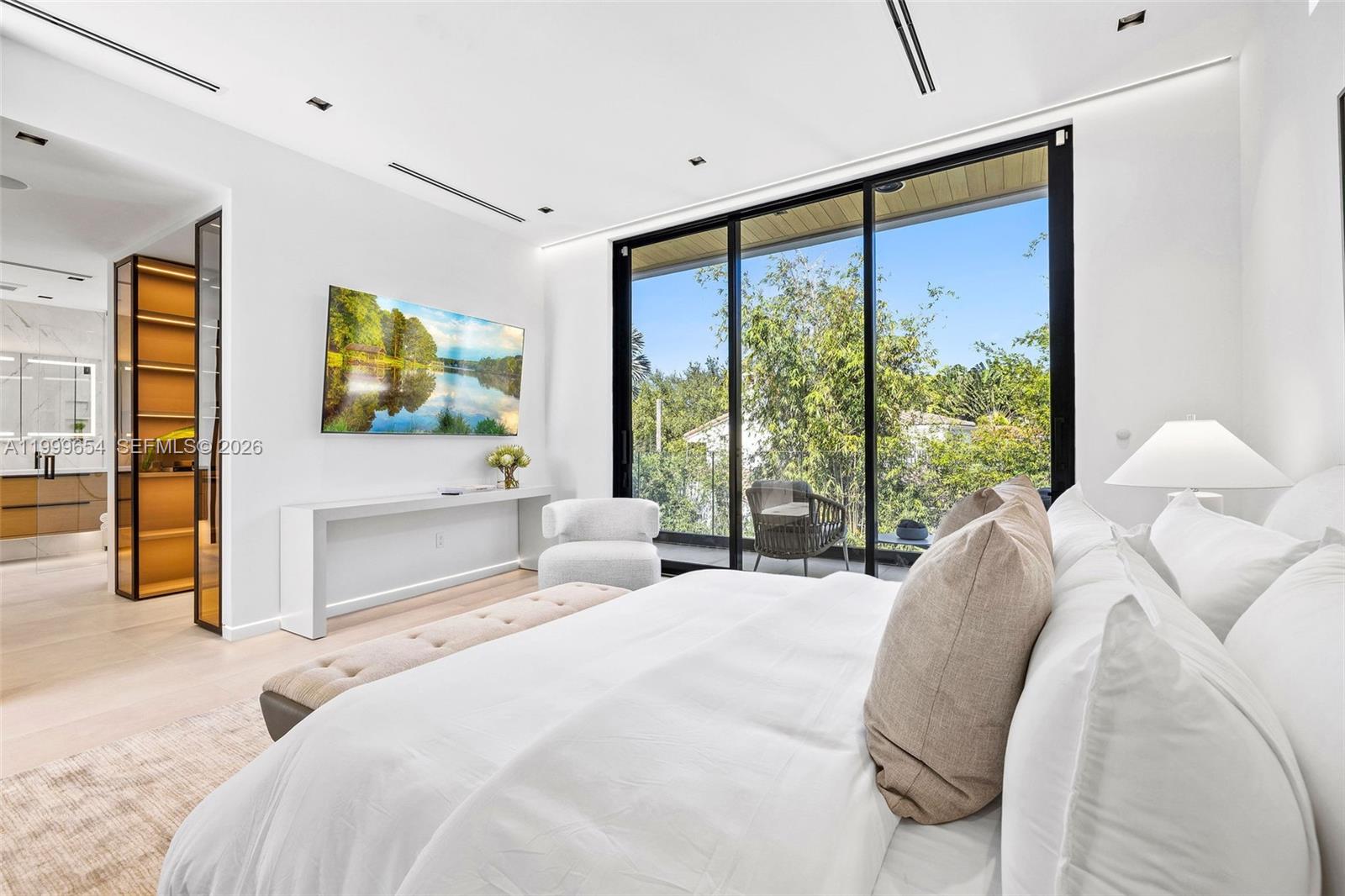 325 W 63rd St Miami Beach, FL 33141