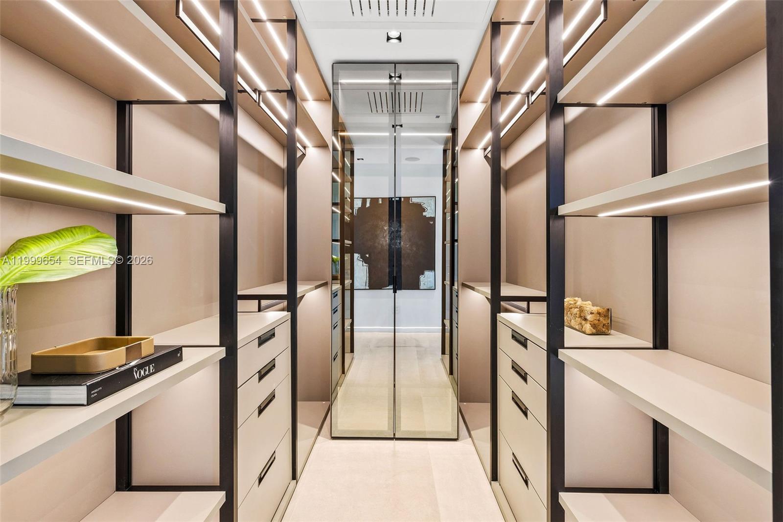 325 W 63rd St Miami Beach, FL 33141