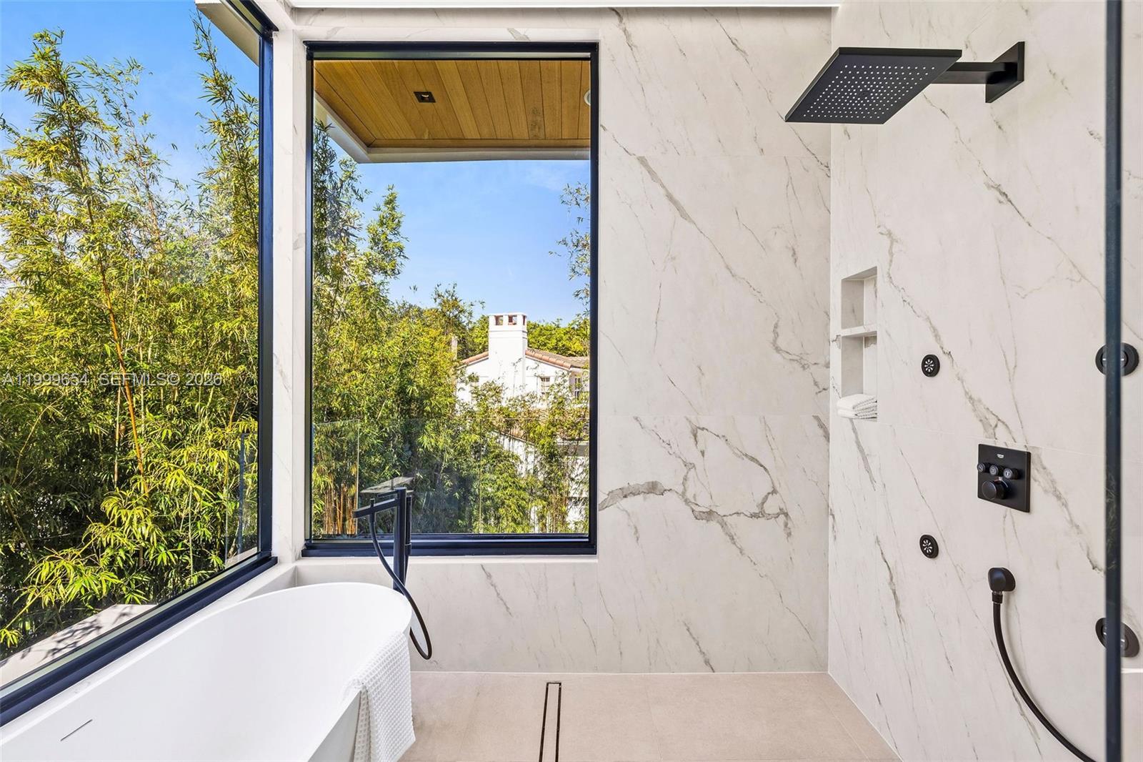 325 W 63rd St Miami Beach, FL 33141