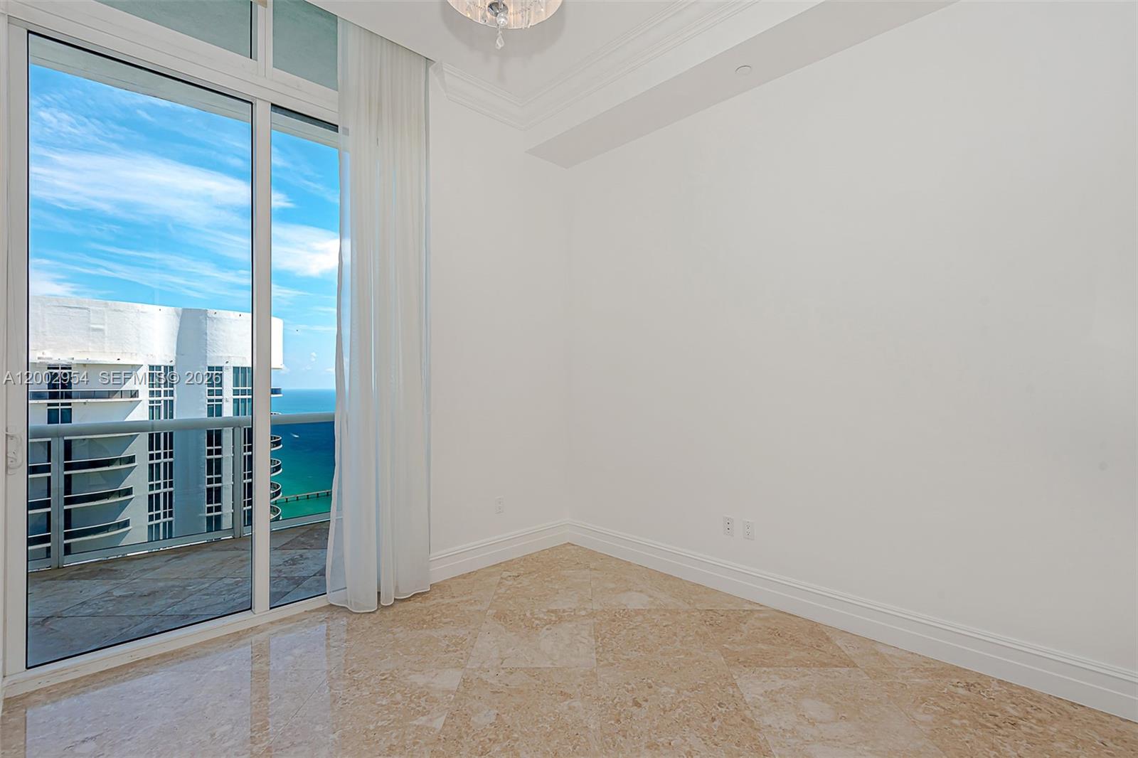 15901 Collins Ave #4302 Sunny Isles Beach, FL 33160