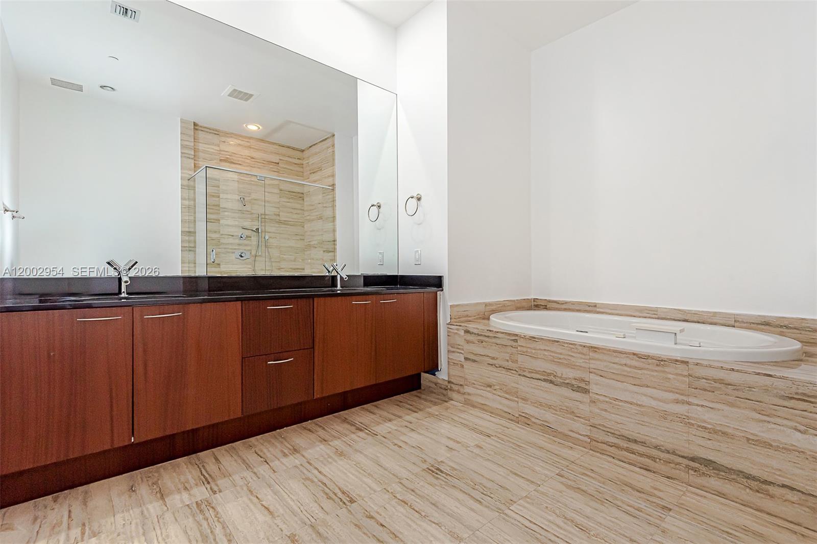 15901 Collins Ave #4302 Sunny Isles Beach, FL 33160