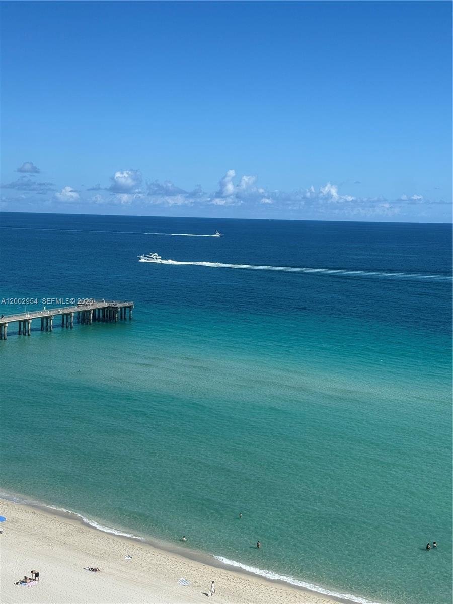 15901 Collins Ave #4302 Sunny Isles Beach, FL 33160