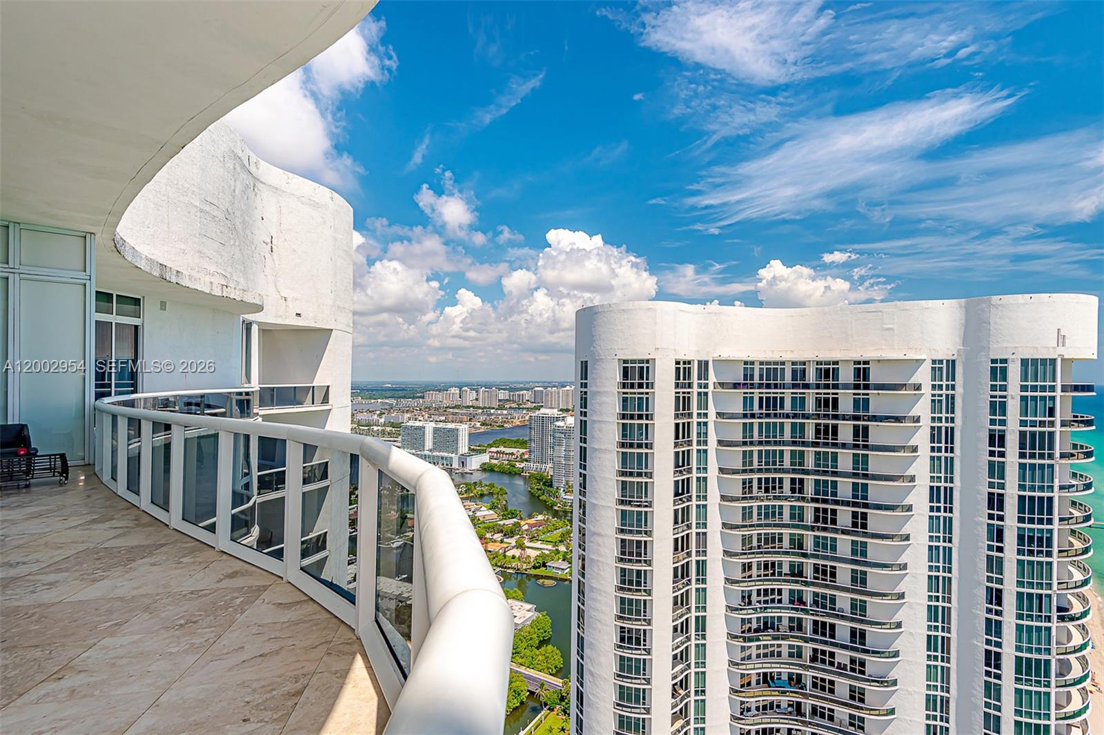 15901 Collins Ave #4302 Sunny Isles Beach, FL 33160
