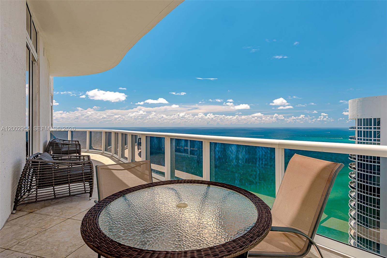15901 Collins Ave #4302 Sunny Isles Beach, FL 33160