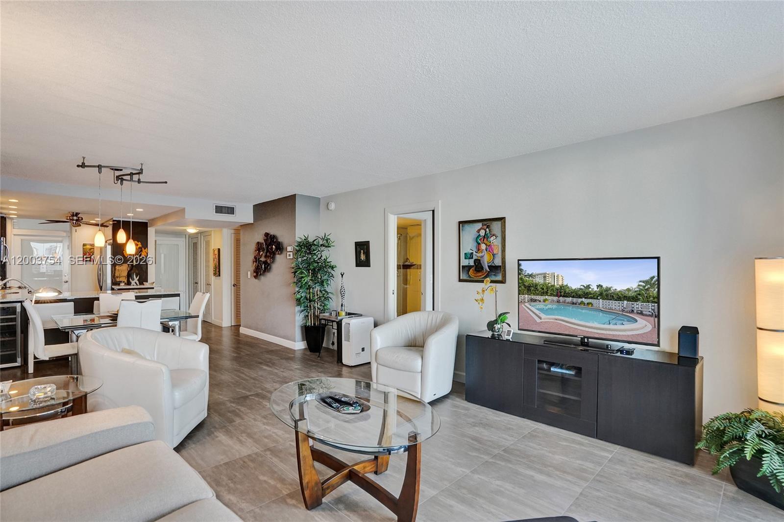 410 Golden Isles Dr #408 Hallandale Beach, FL 33009