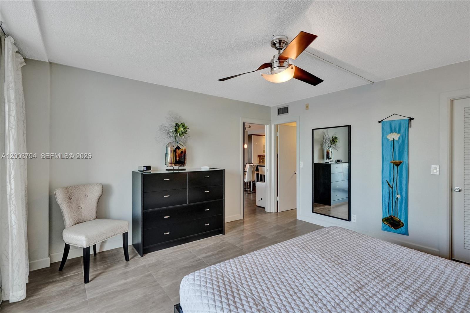 410 Golden Isles Dr #408 Hallandale Beach, FL 33009