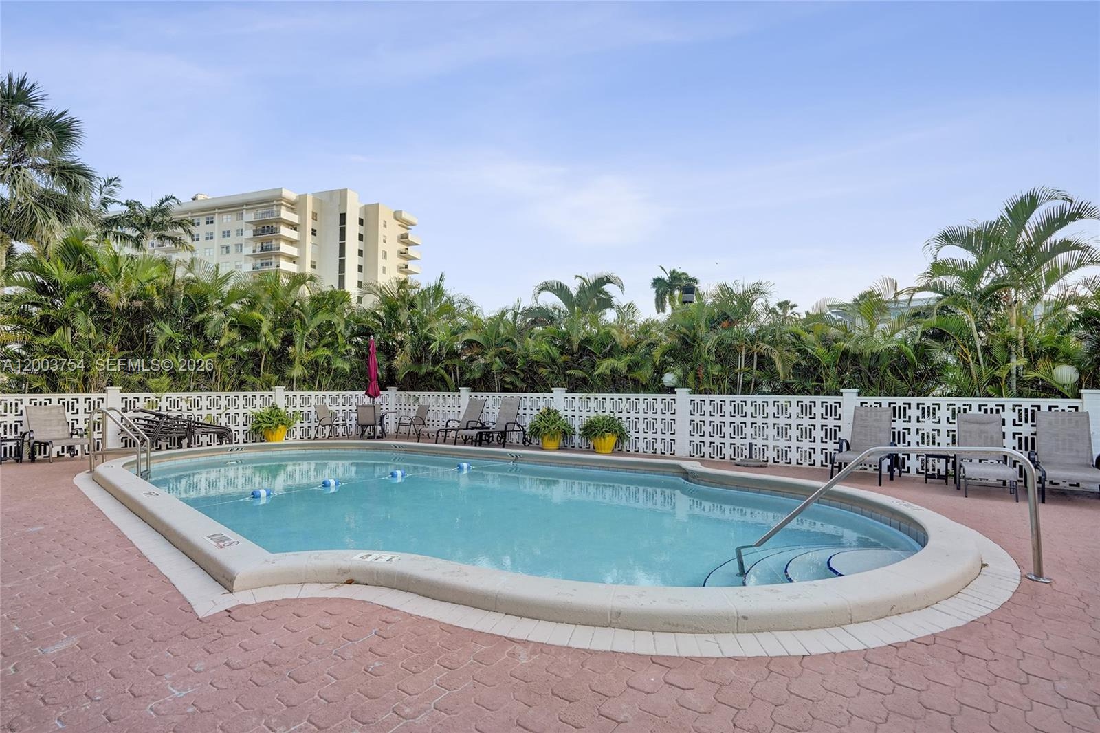 410 Golden Isles Dr #408 Hallandale Beach, FL 33009