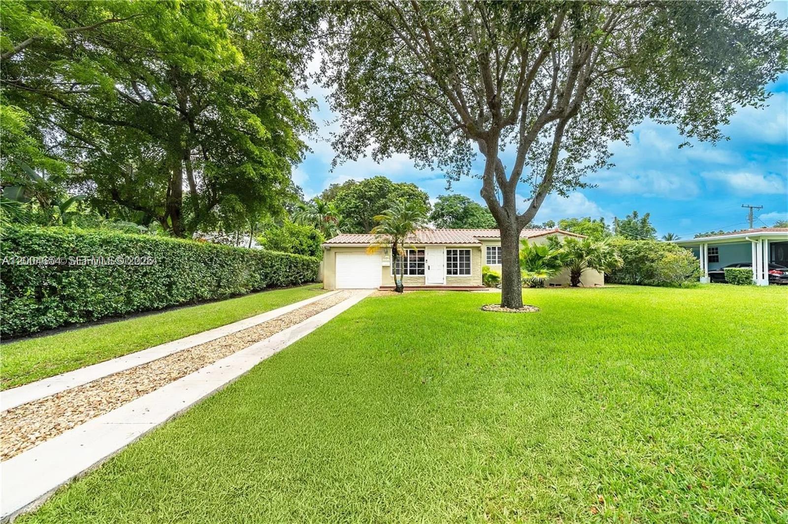 1065 NE 120th St Biscayne Park, FL 33161