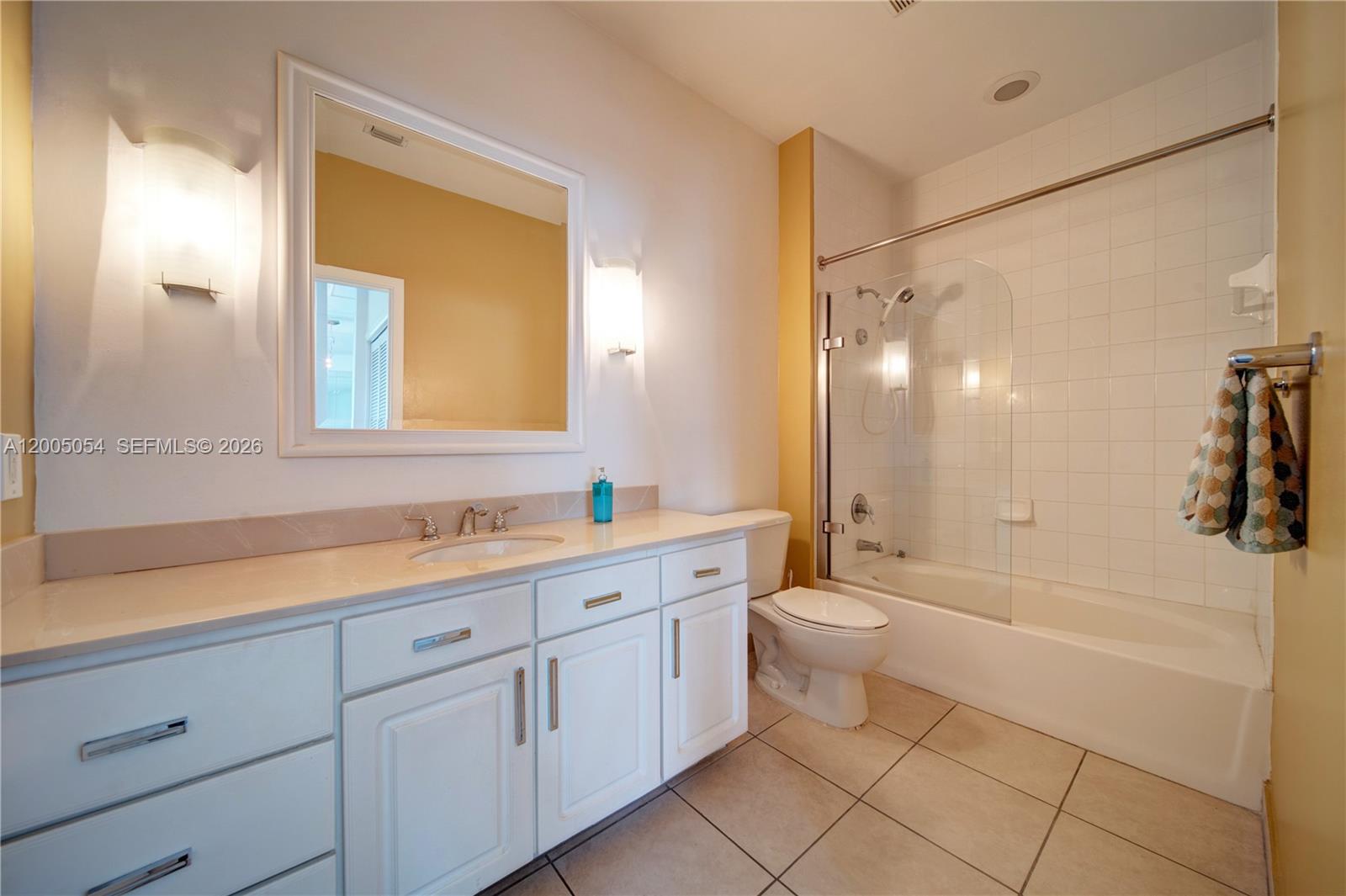 image Cite on the Bay West22