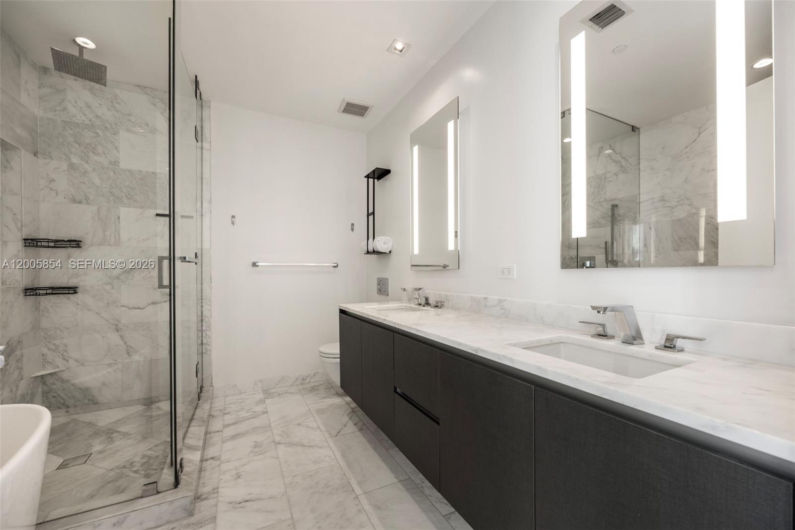 1451 Brickell Ave #4002 Miami, FL 33131