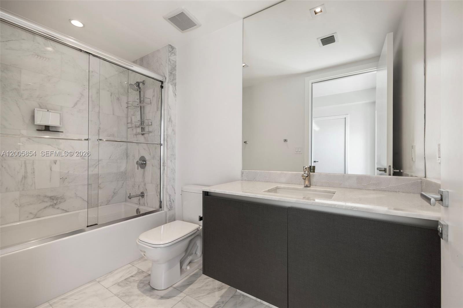 1451 Brickell Ave #4002 Miami, FL 33131