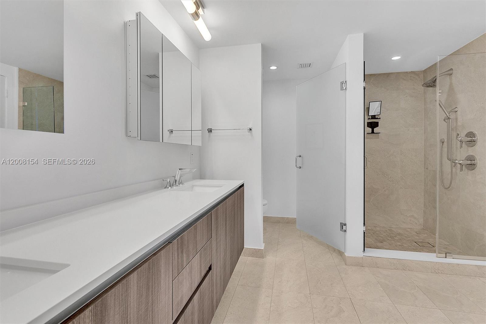 image Aria on the Bay13