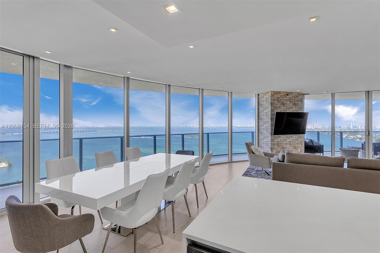 image Aria on the Bay1