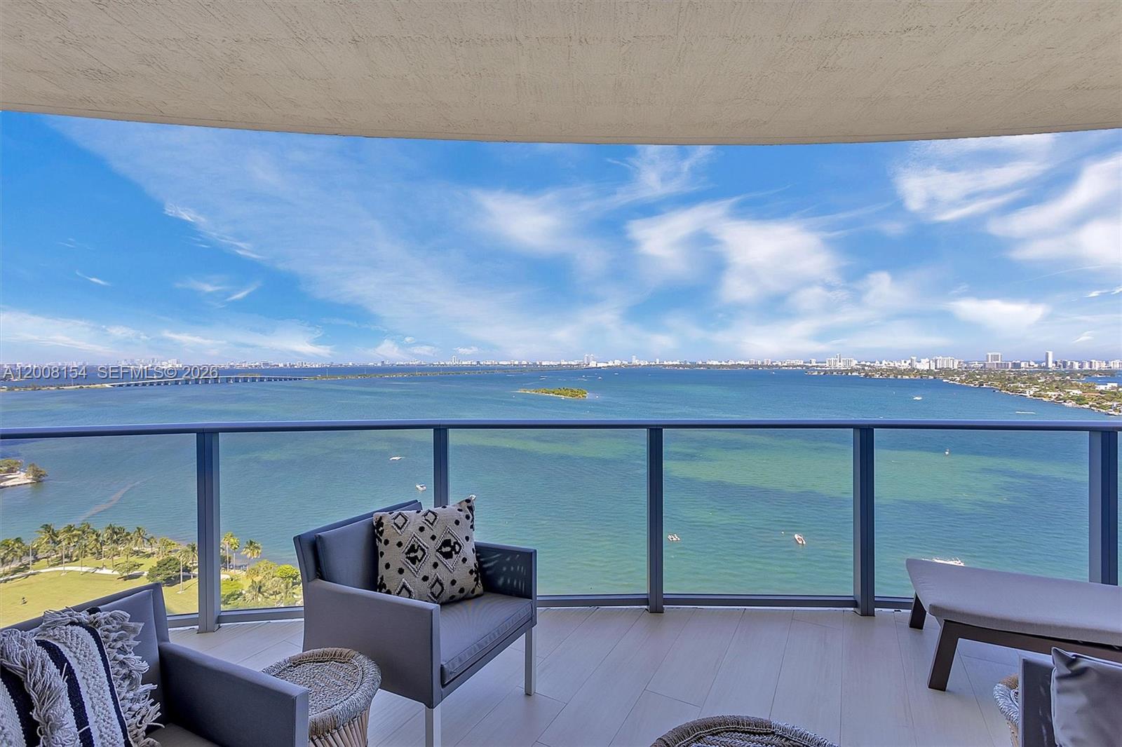 image Aria on the Bay26