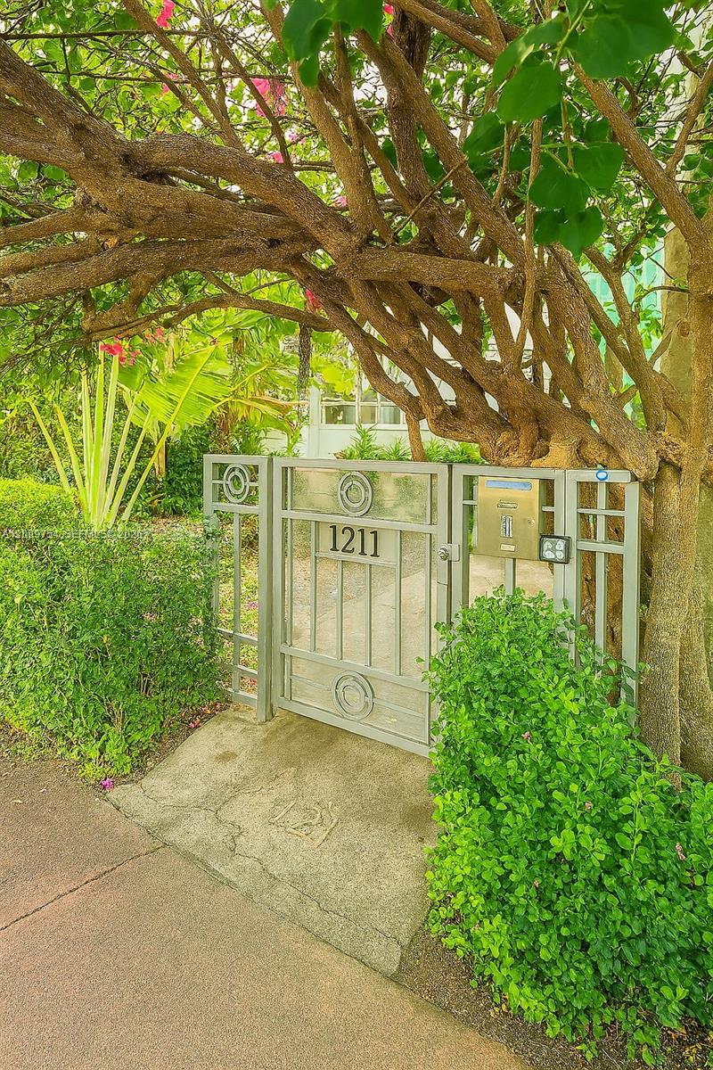 1211 Pennsylvania Ave #B1