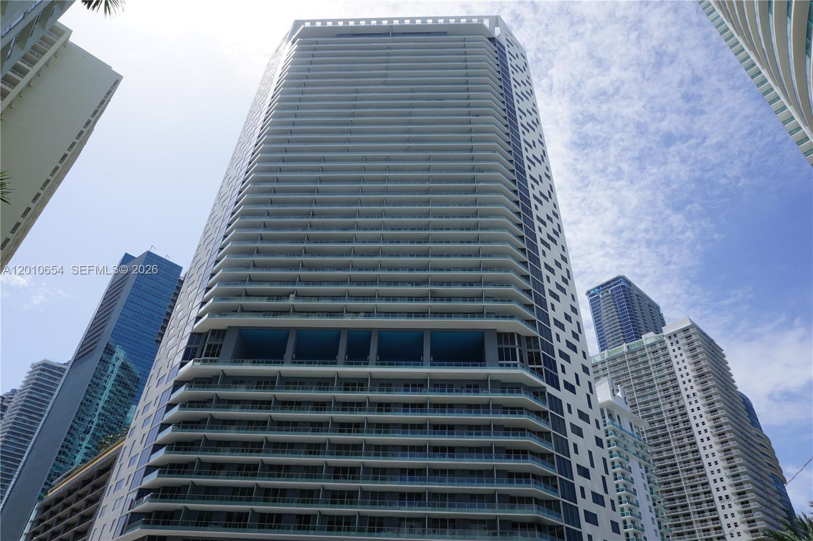 1300 Brickell Bay Dr #1904