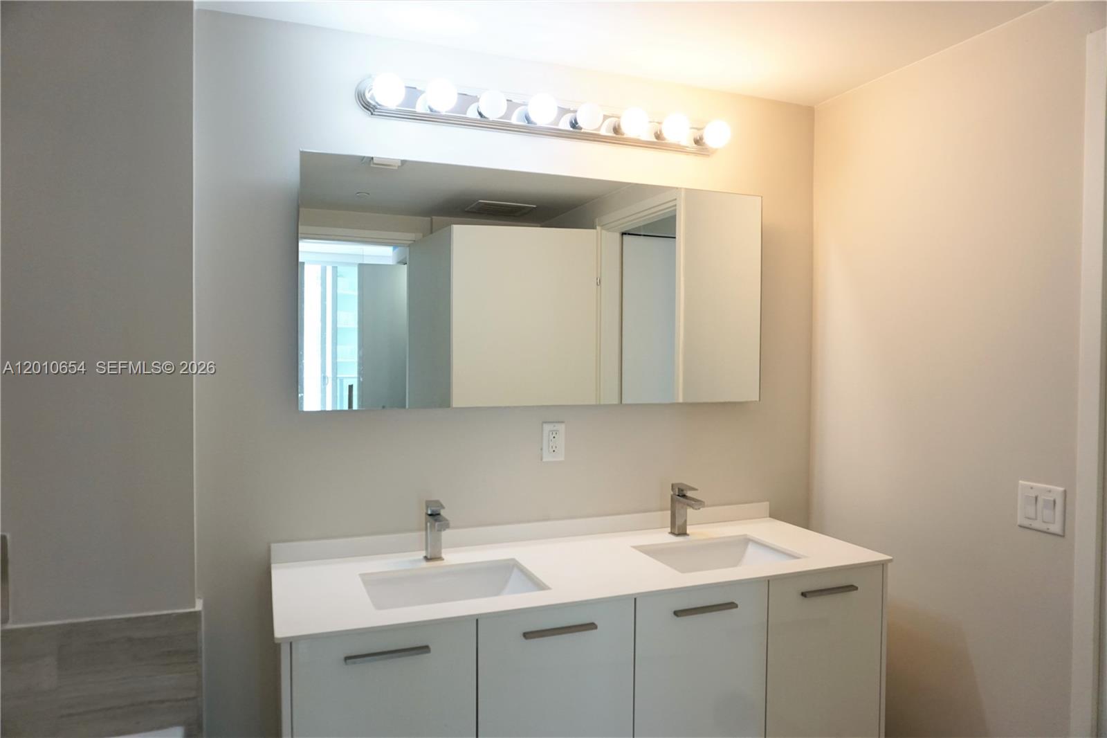 image Brickell House9