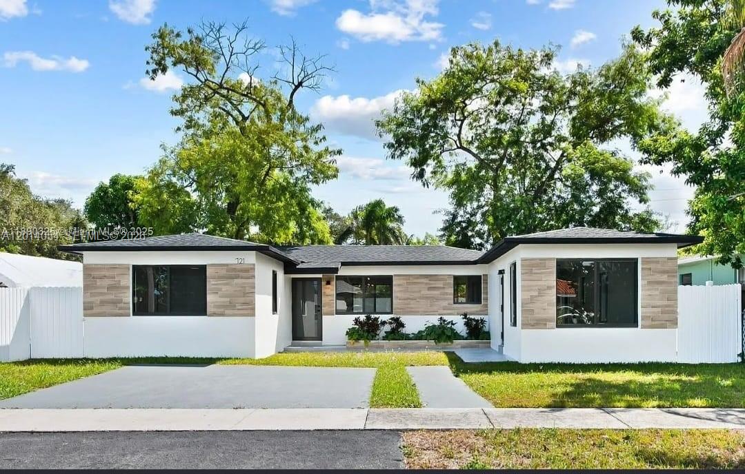 721 SW 5th Ct