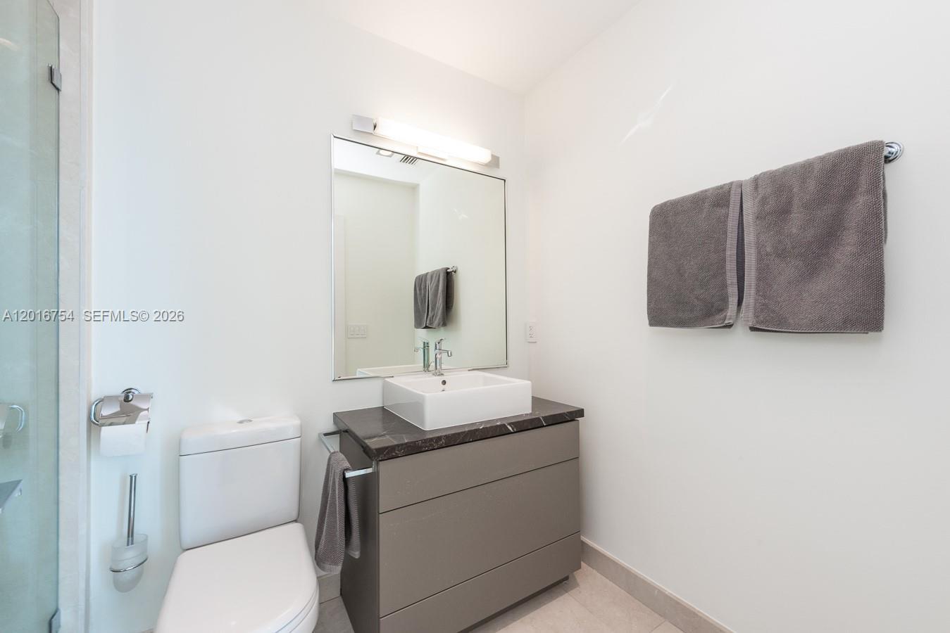 50 S Pointe Dr #3302 Miami Beach, FL 33139