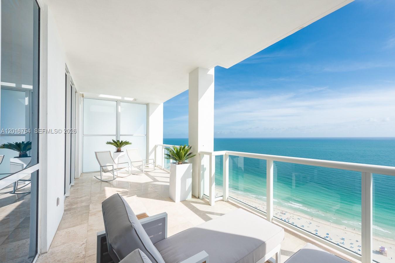 50 S Pointe Dr #3302 Miami Beach, FL 33139