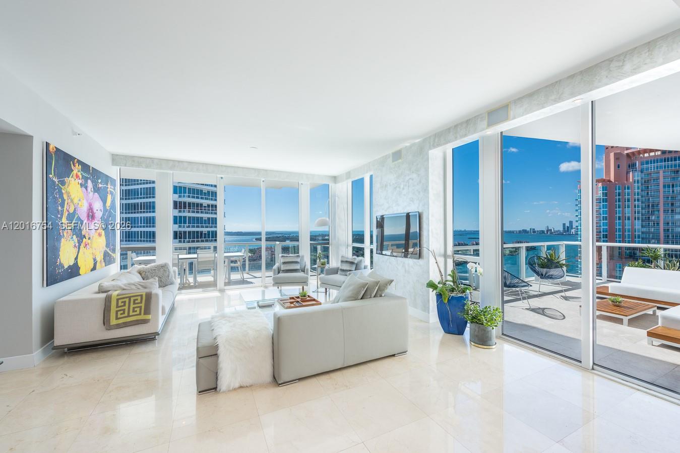 50 S Pointe Dr #3302 Miami Beach, FL 33139