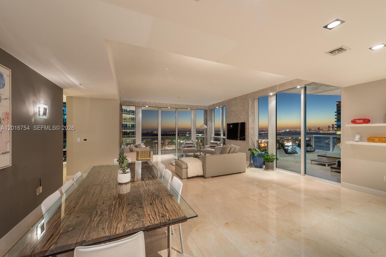 50 S Pointe Dr #3302 Miami Beach, FL 33139