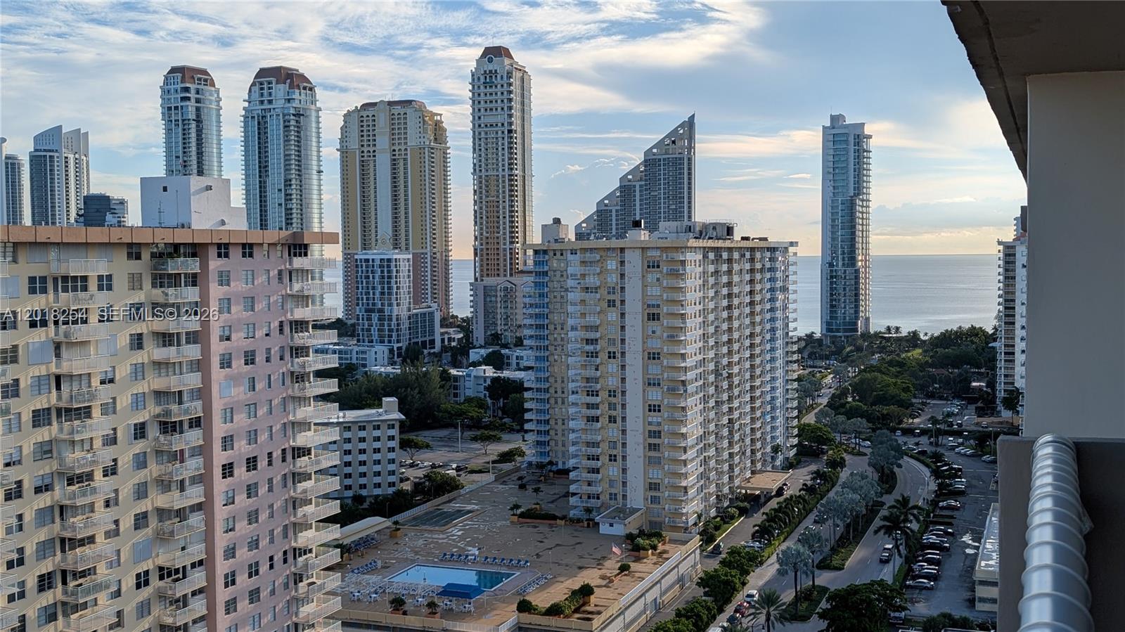 image Winston Towers 1000