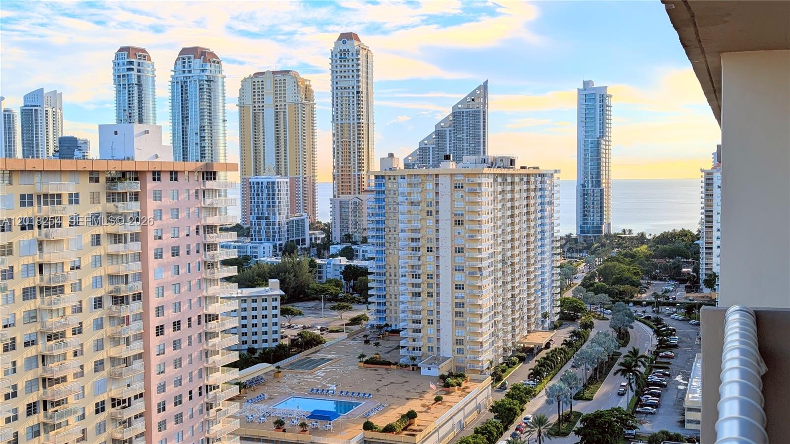 image Winston Towers 10010