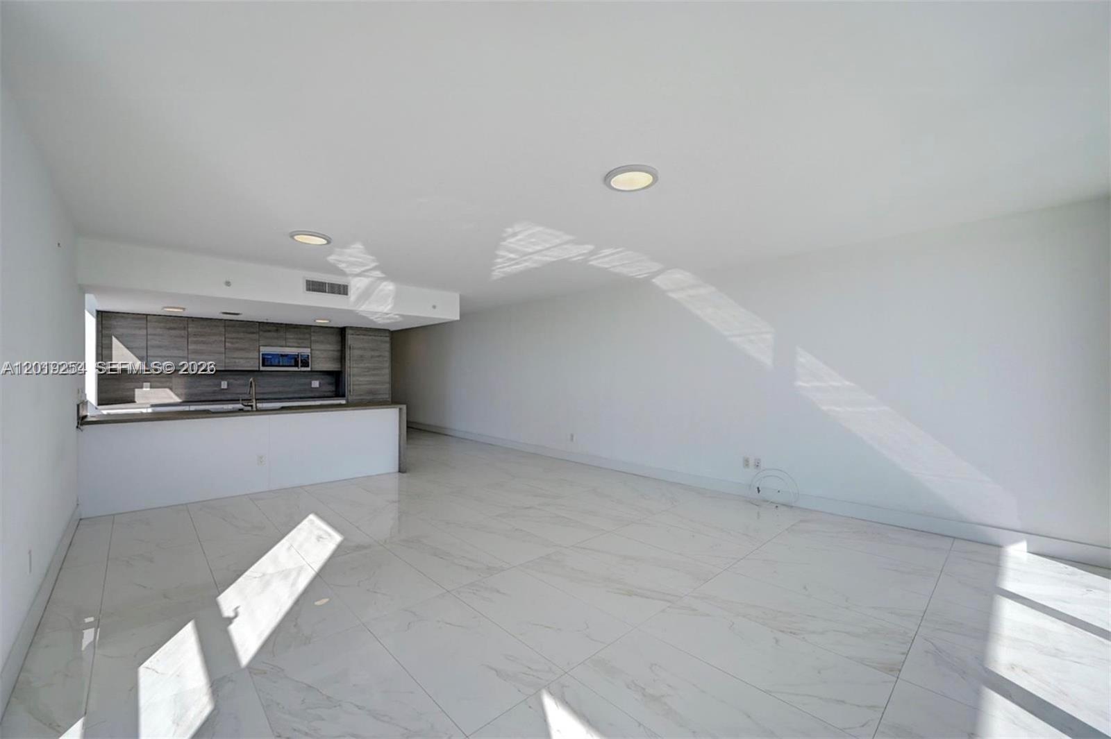 image 400 Sunny Isles9