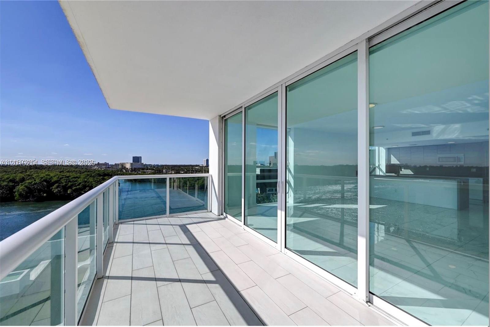 image 400 Sunny Isles13