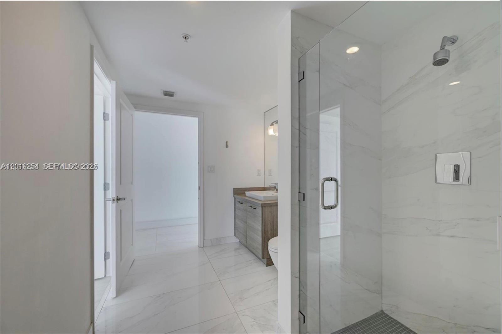 image 400 Sunny Isles17