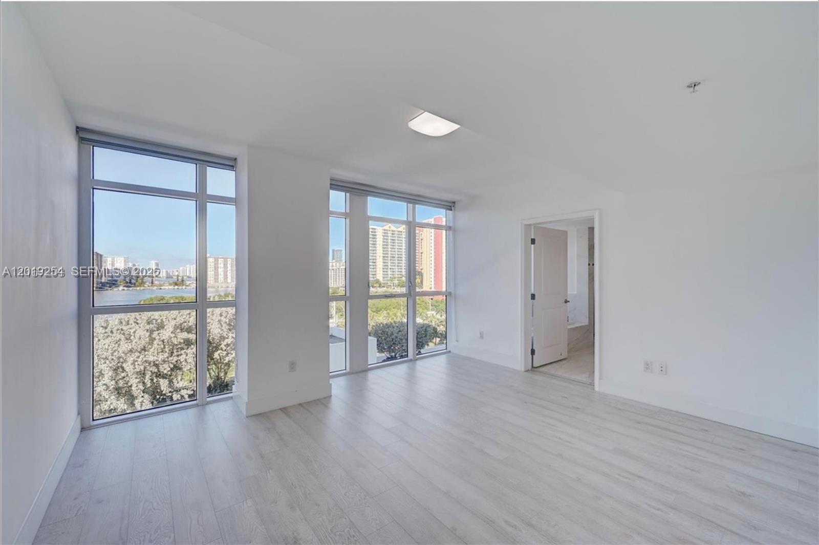 image 400 Sunny Isles24