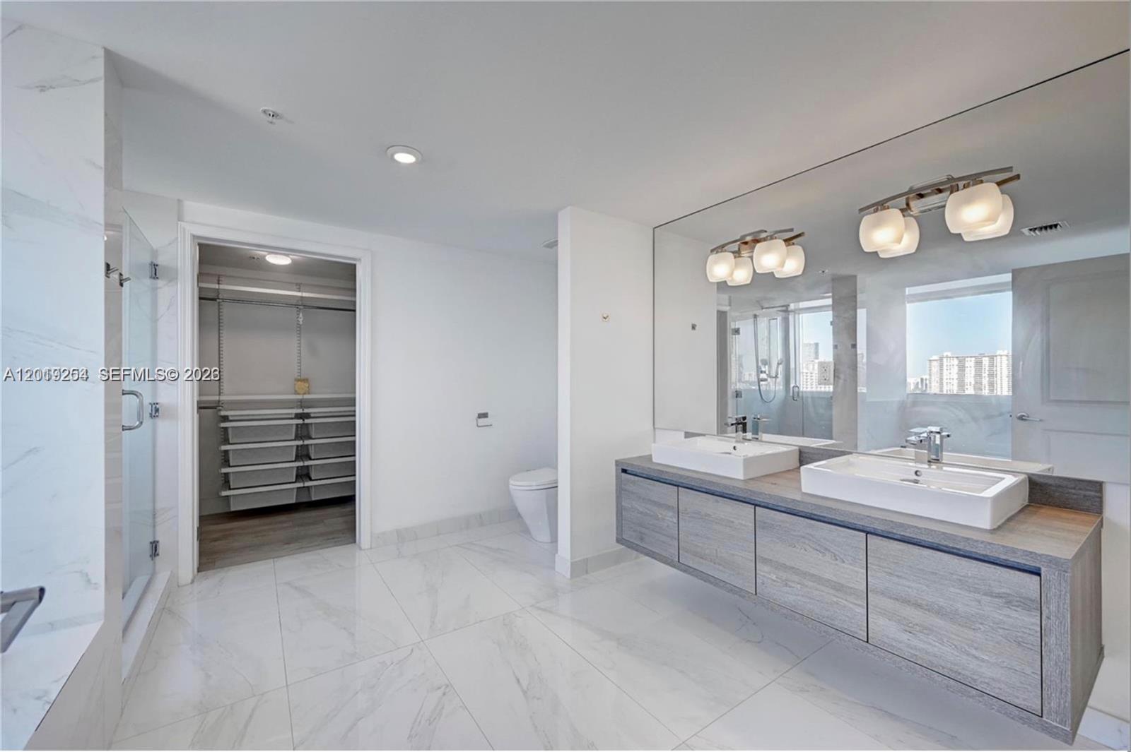 image 400 Sunny Isles28