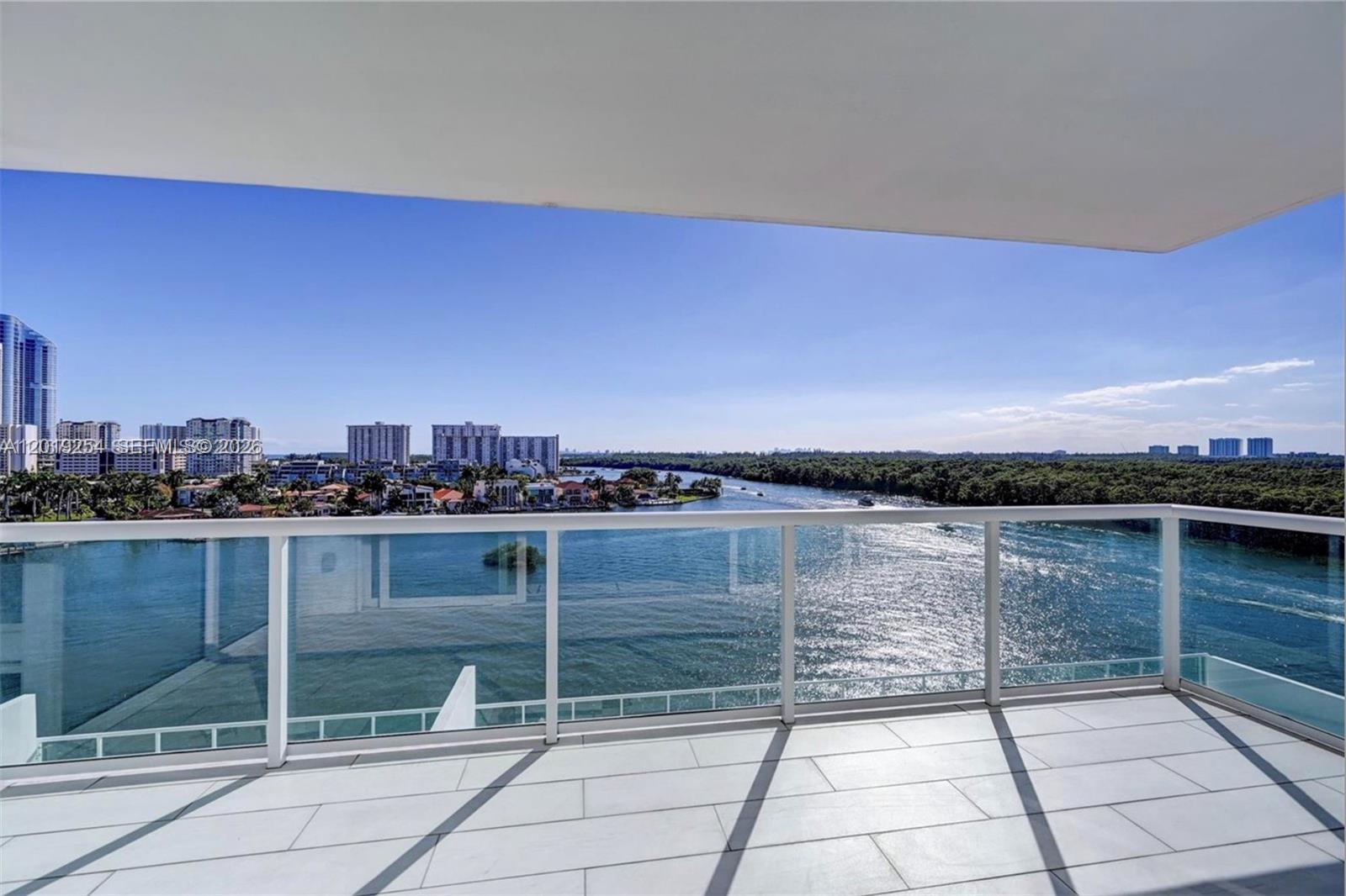 image 400 Sunny Isles2