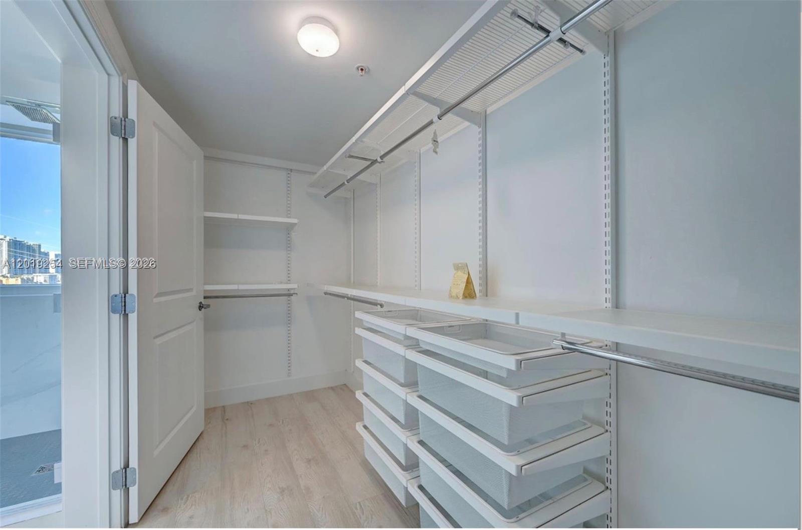image 400 Sunny Isles30