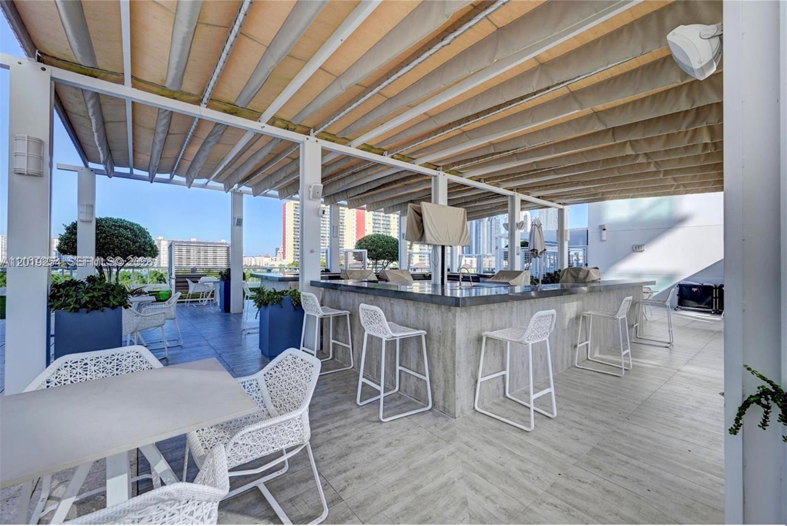 image 400 Sunny Isles33
