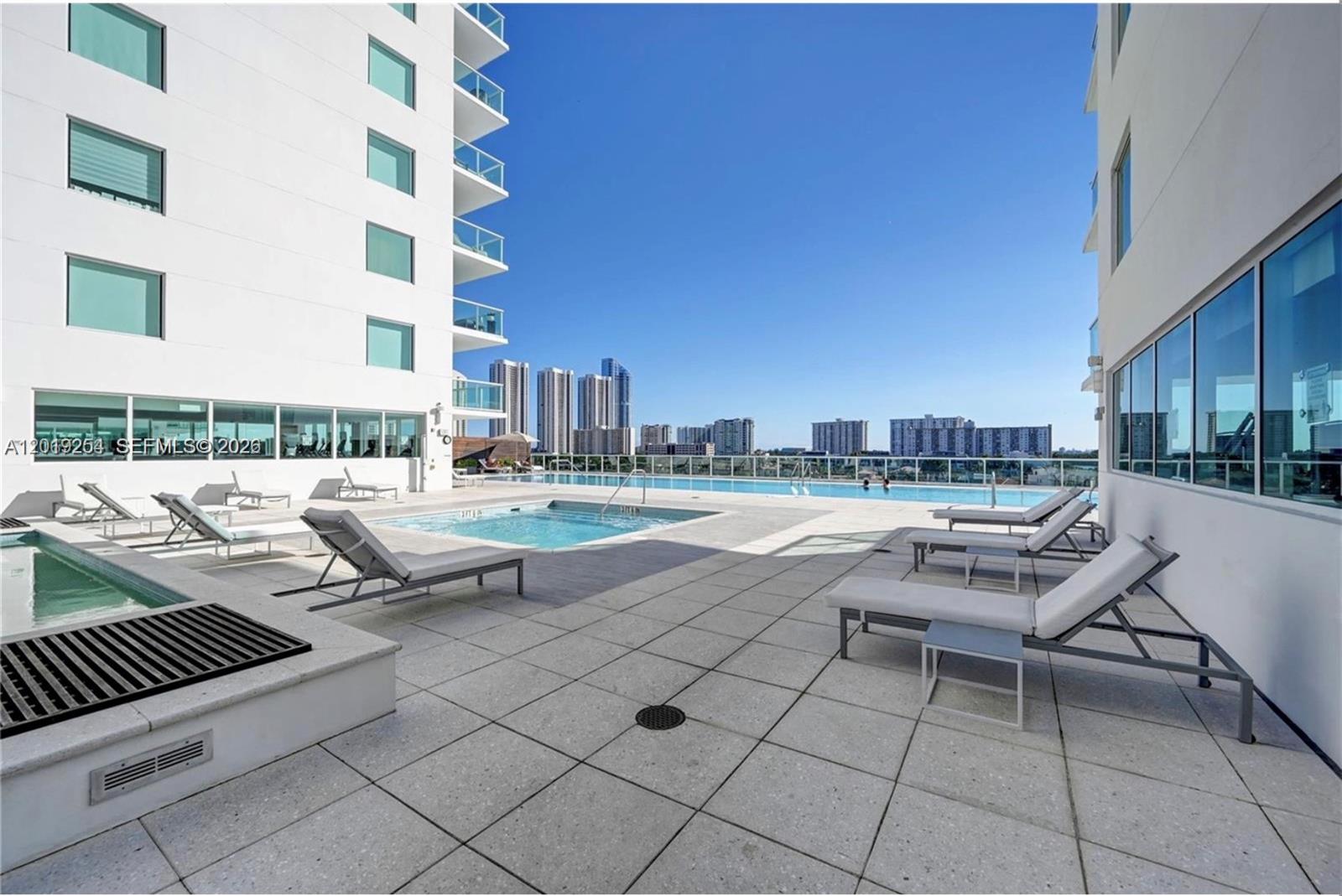 image 400 Sunny Isles35