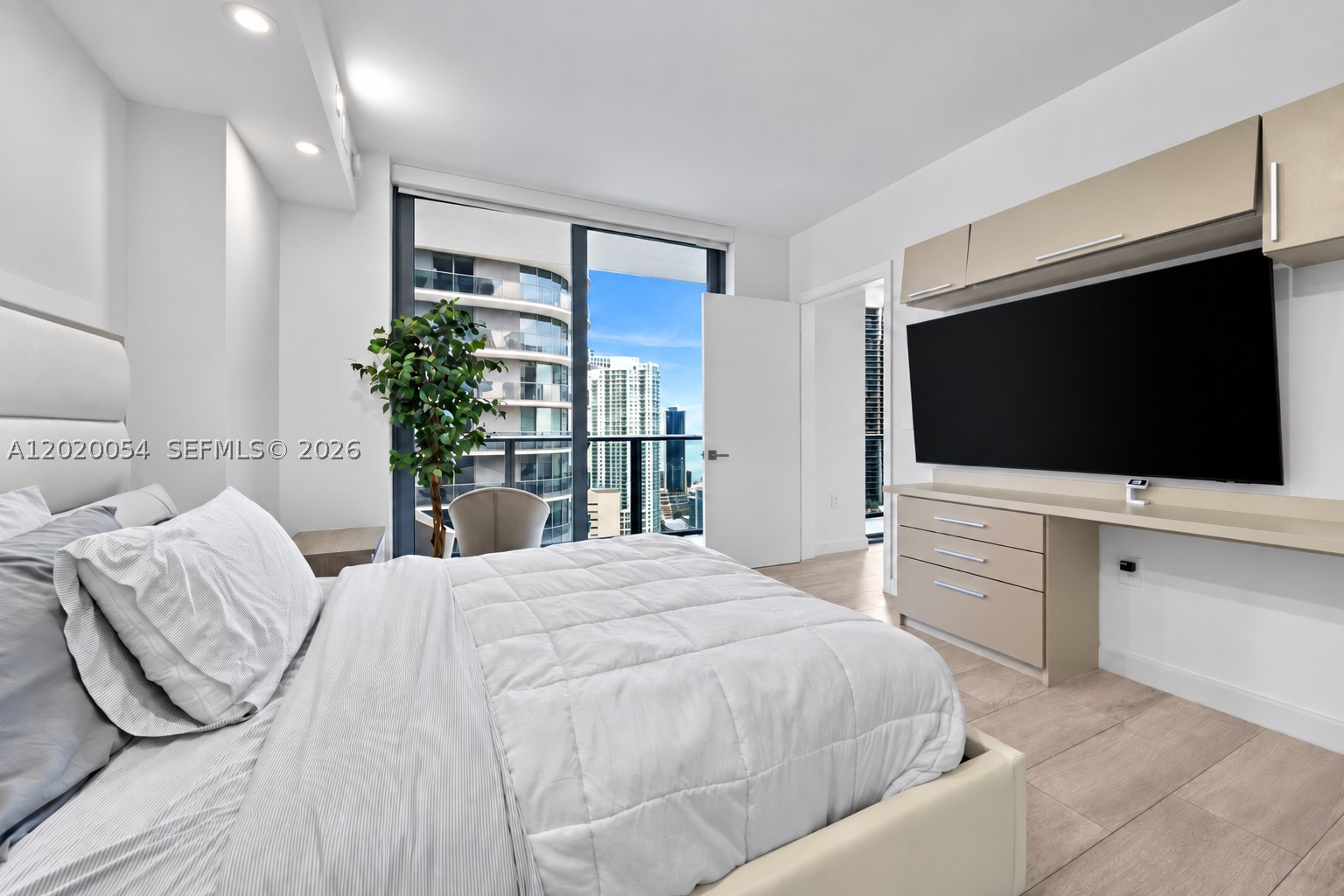 image Brickell Heights West12