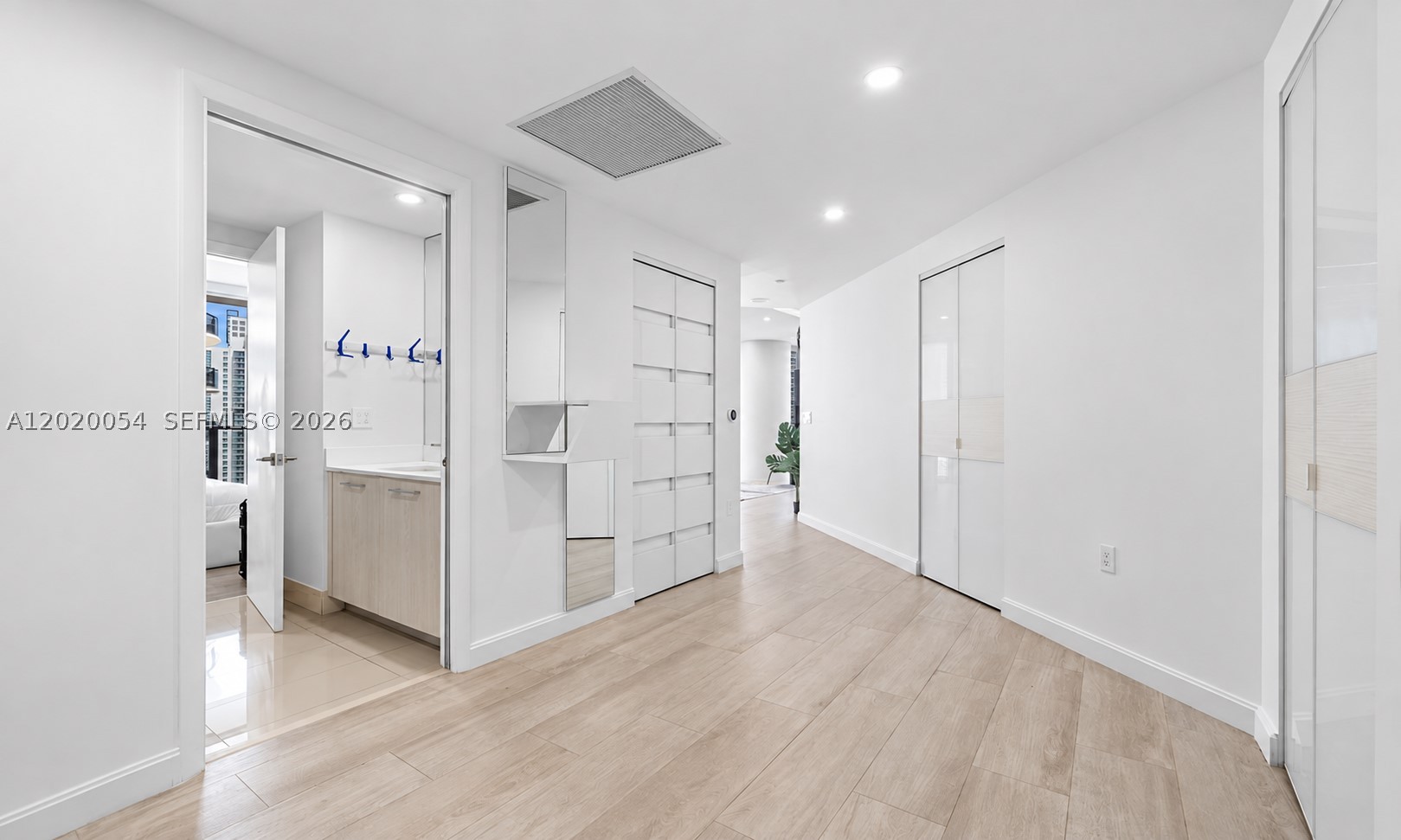 image Brickell Heights West17
