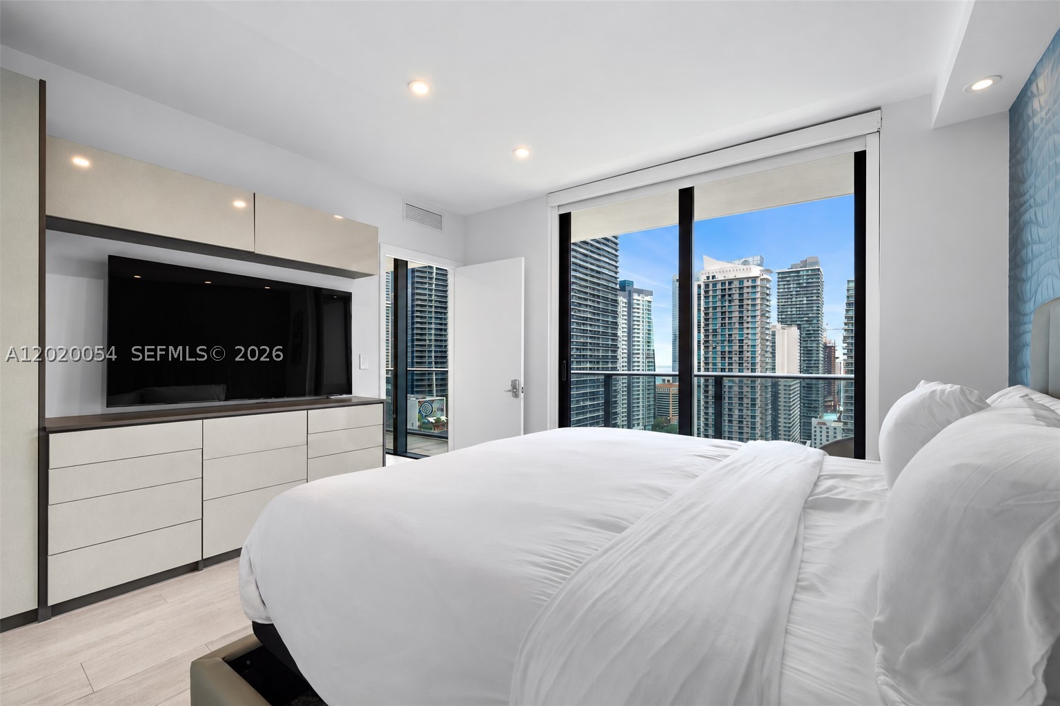 image Brickell Heights West8