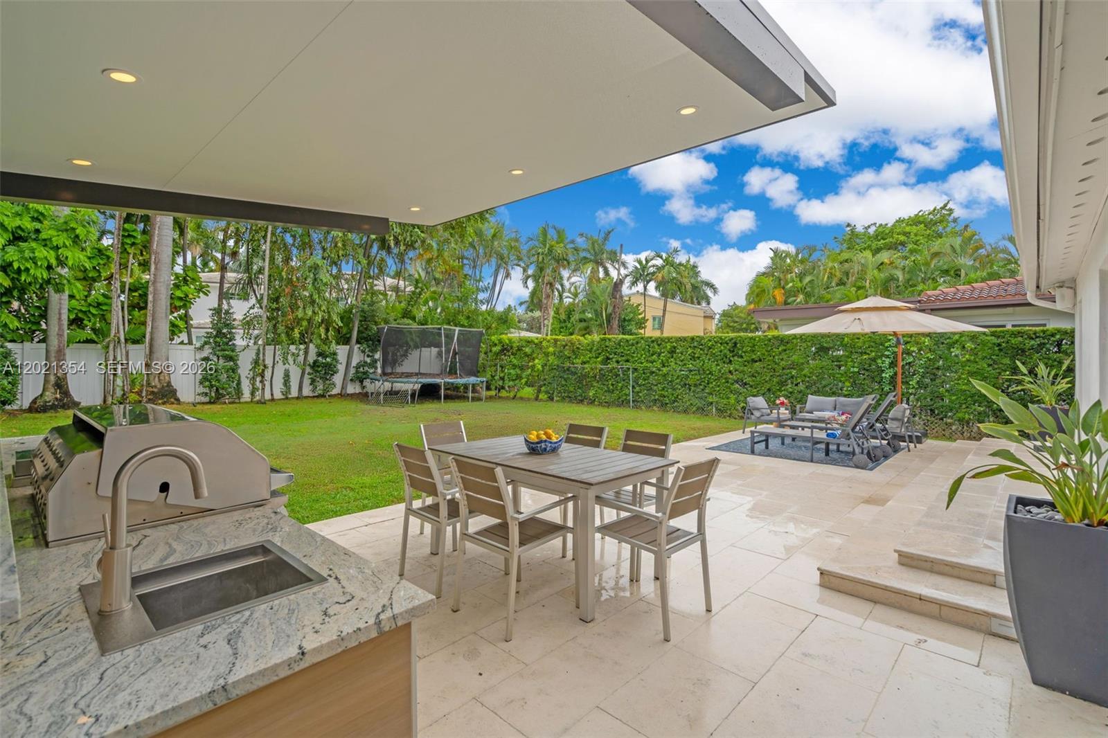 6235 Alton Rd Miami Beach, FL 33140
