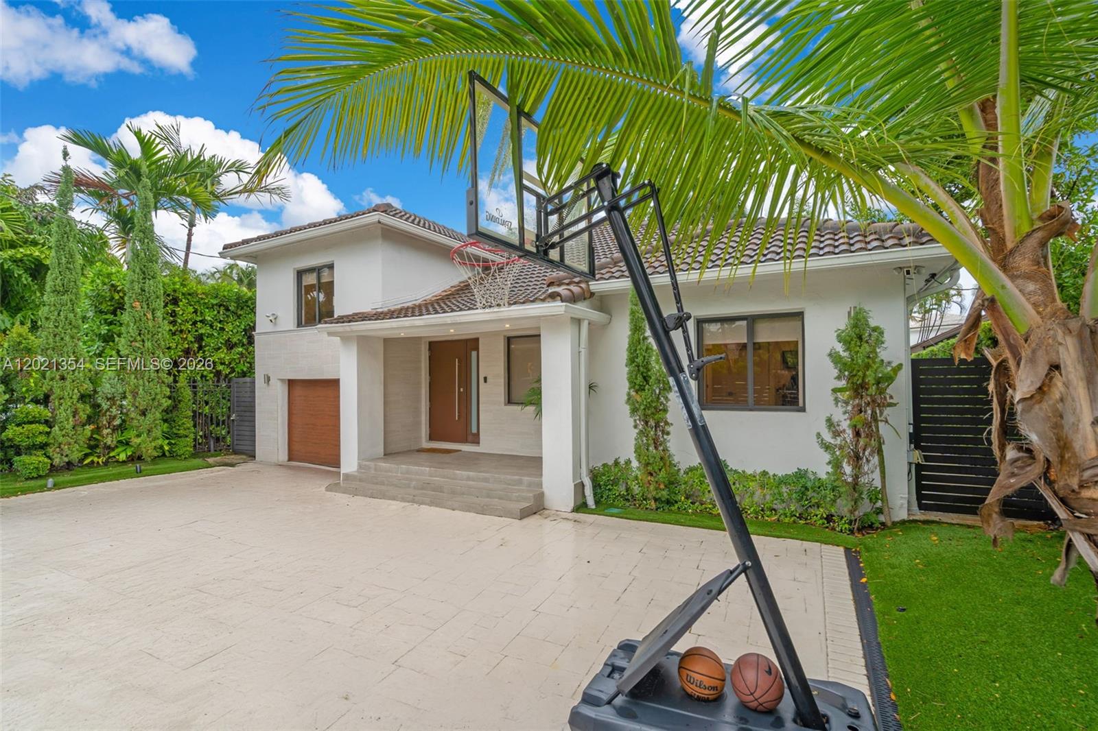 6235 Alton Rd Miami Beach, FL 33140
