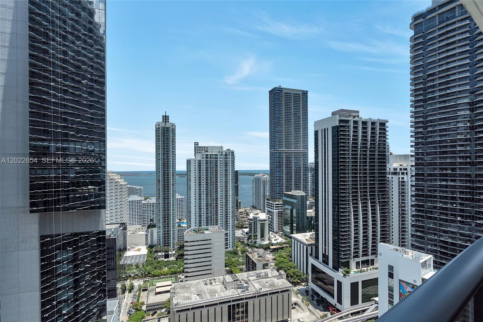 45 SW 9th St #3502 Miami, FL 33130