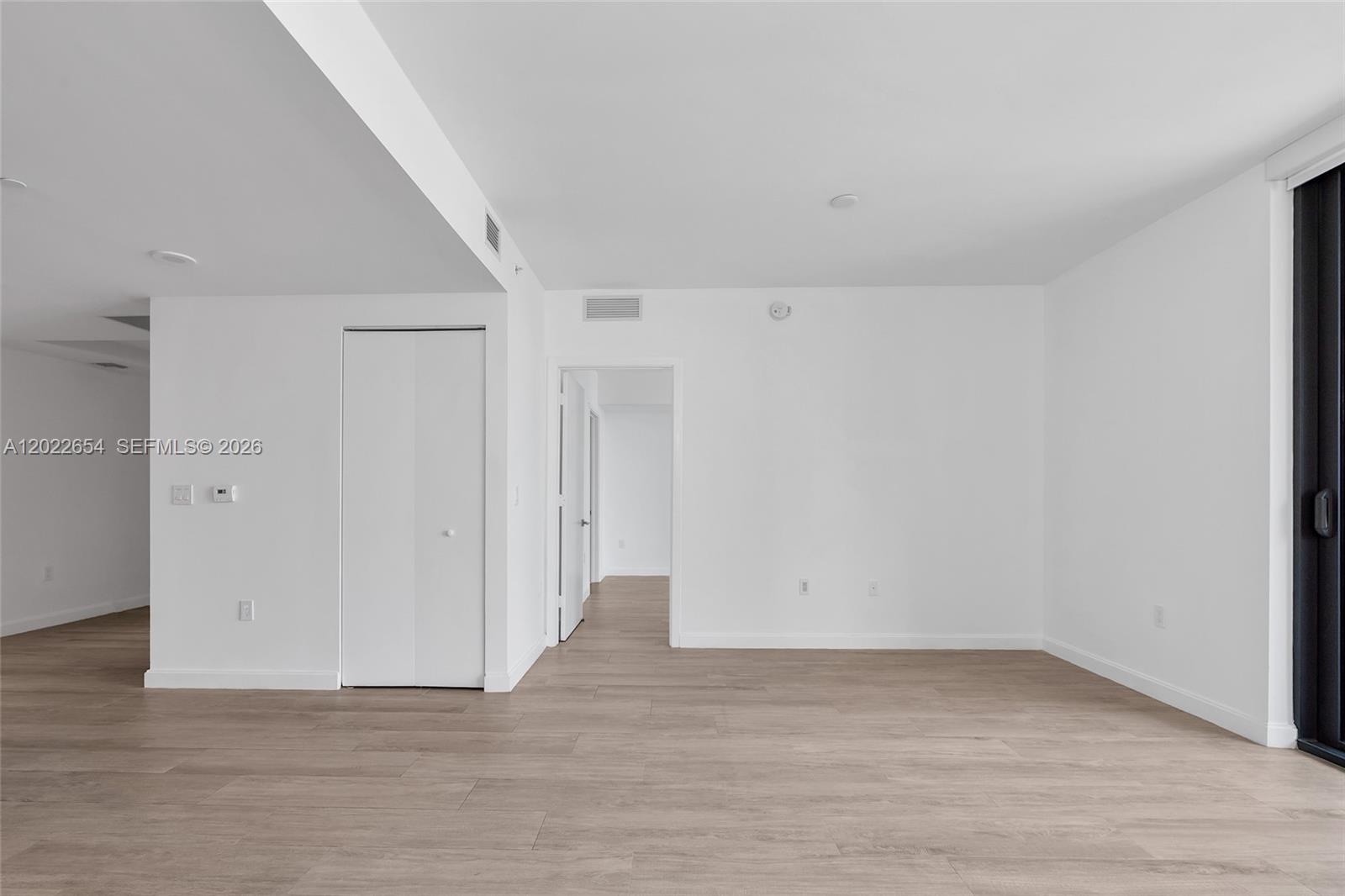 45 SW 9th St #3502 Miami, FL 33130