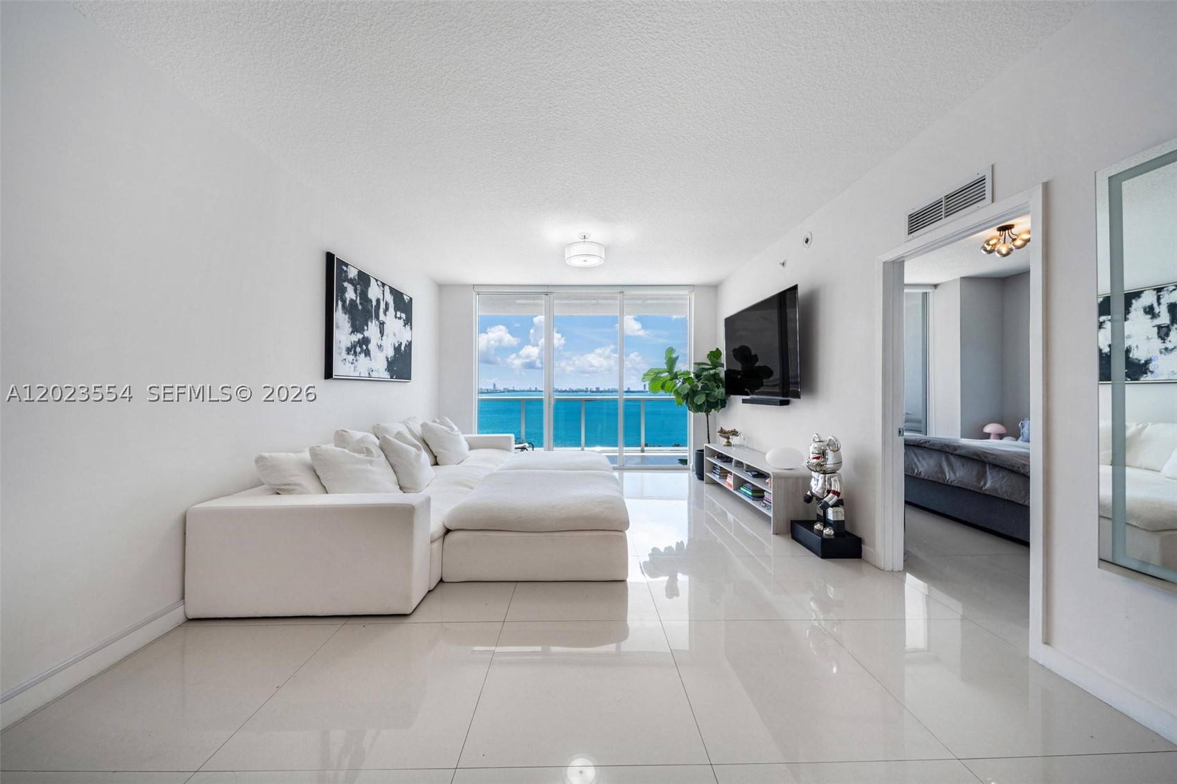 image Bay House4