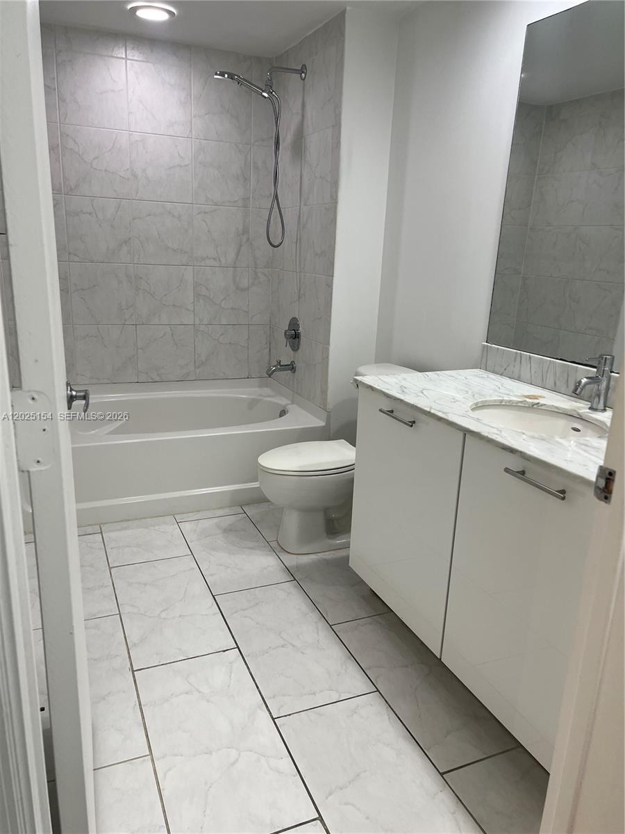 image The Plaza on Brickell East15
