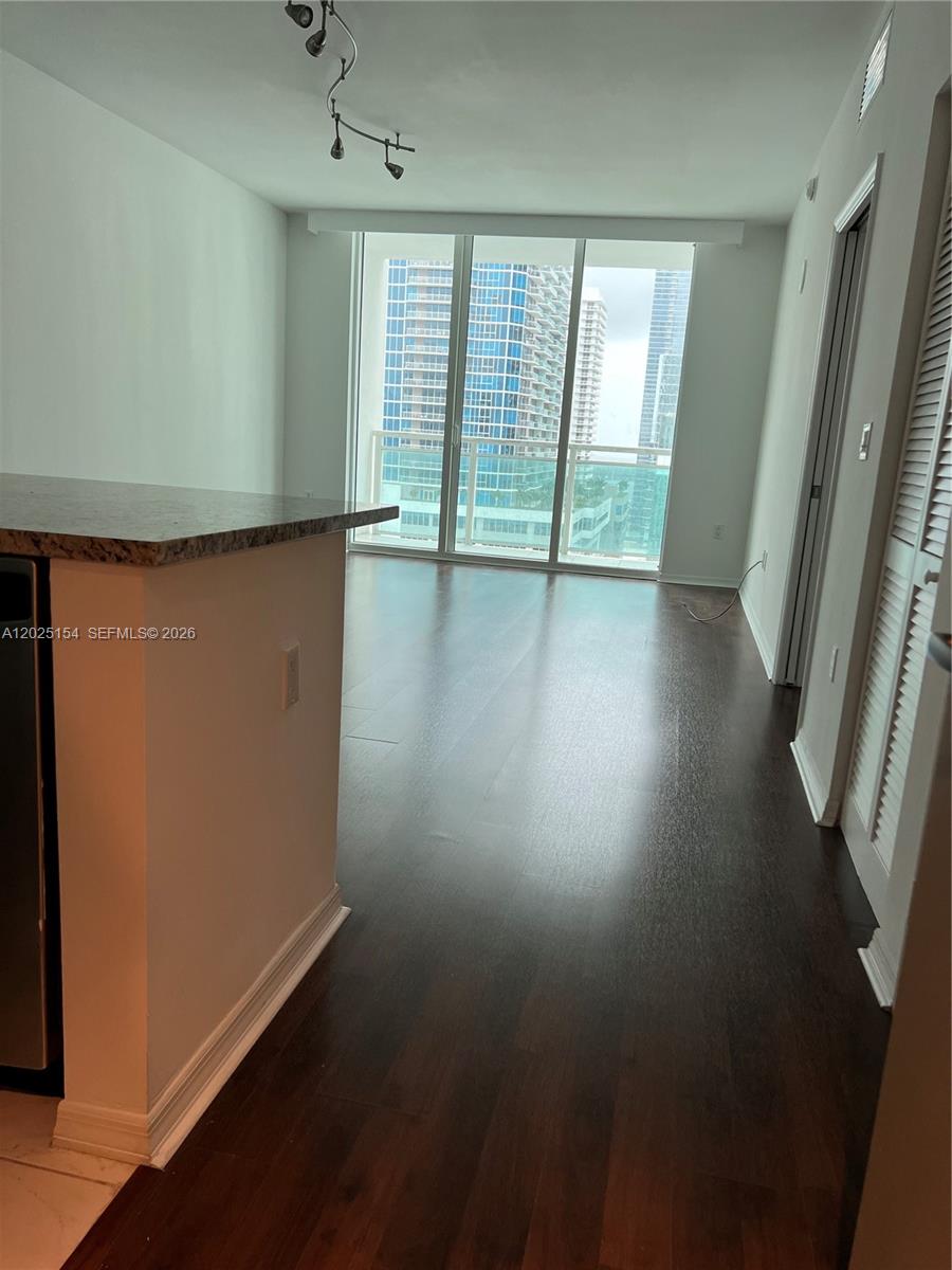 image The Plaza on Brickell East2