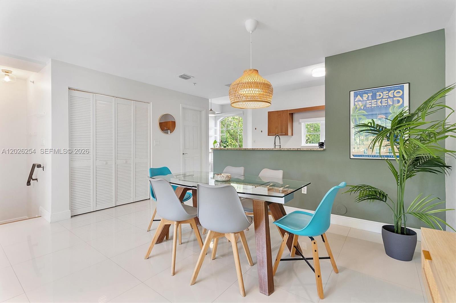 2704 NE 184th Ter Aventura, FL 33160